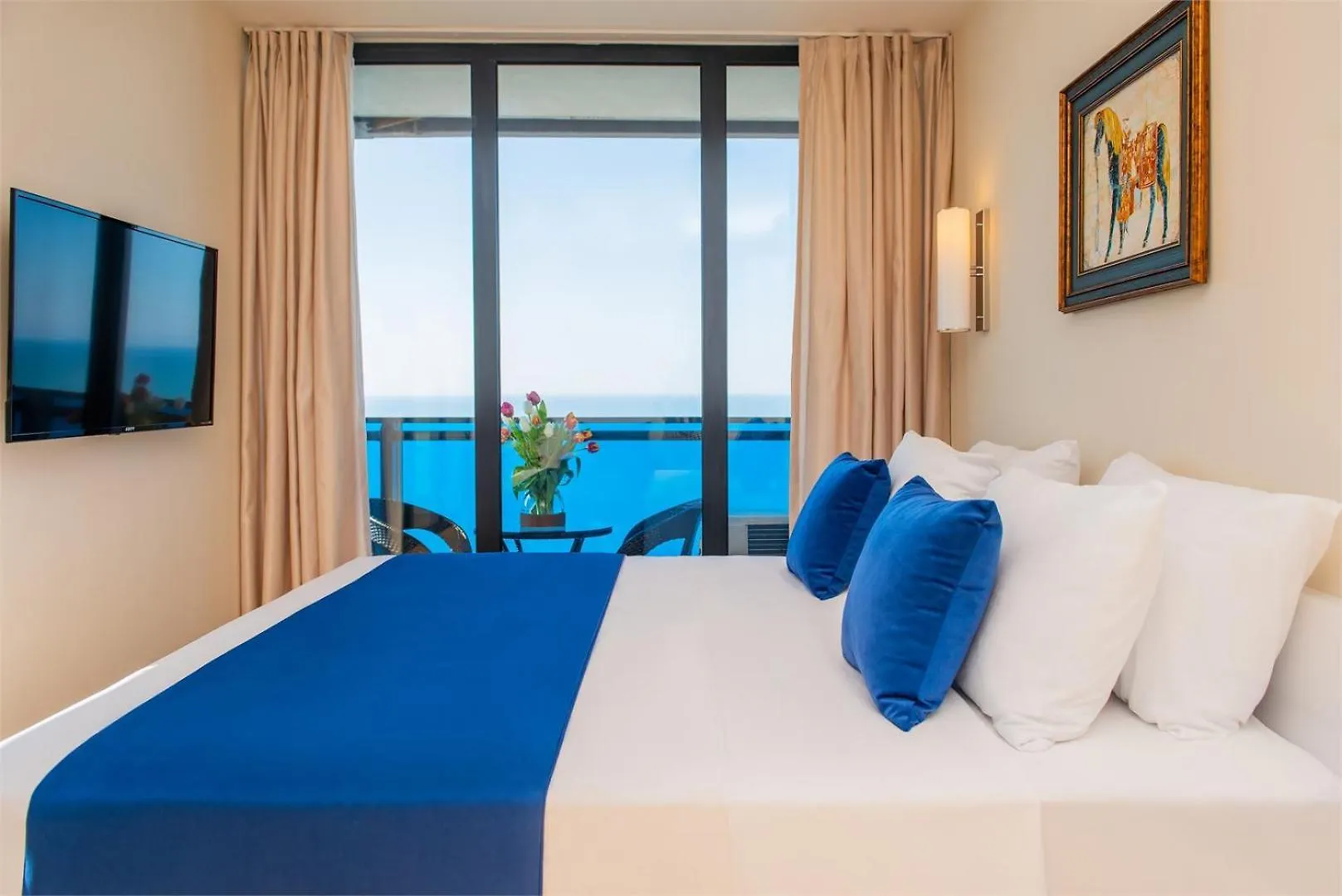Orbi City Best Hotel Skyskraper Батуми Апартаменты