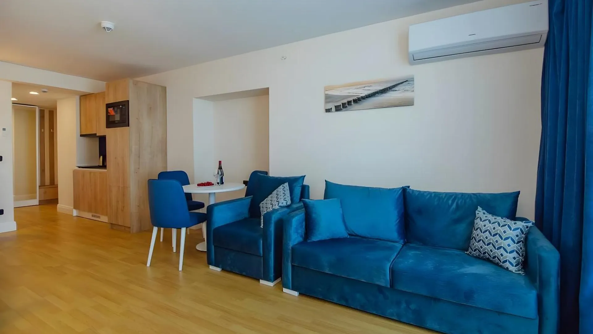 Orbi City Best Hotel Skyskraper Батуми 0*,