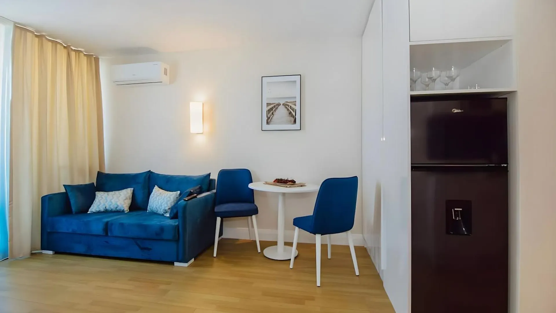 Orbi City Best Hotel Skyskraper Батуми 0*,  Грузия