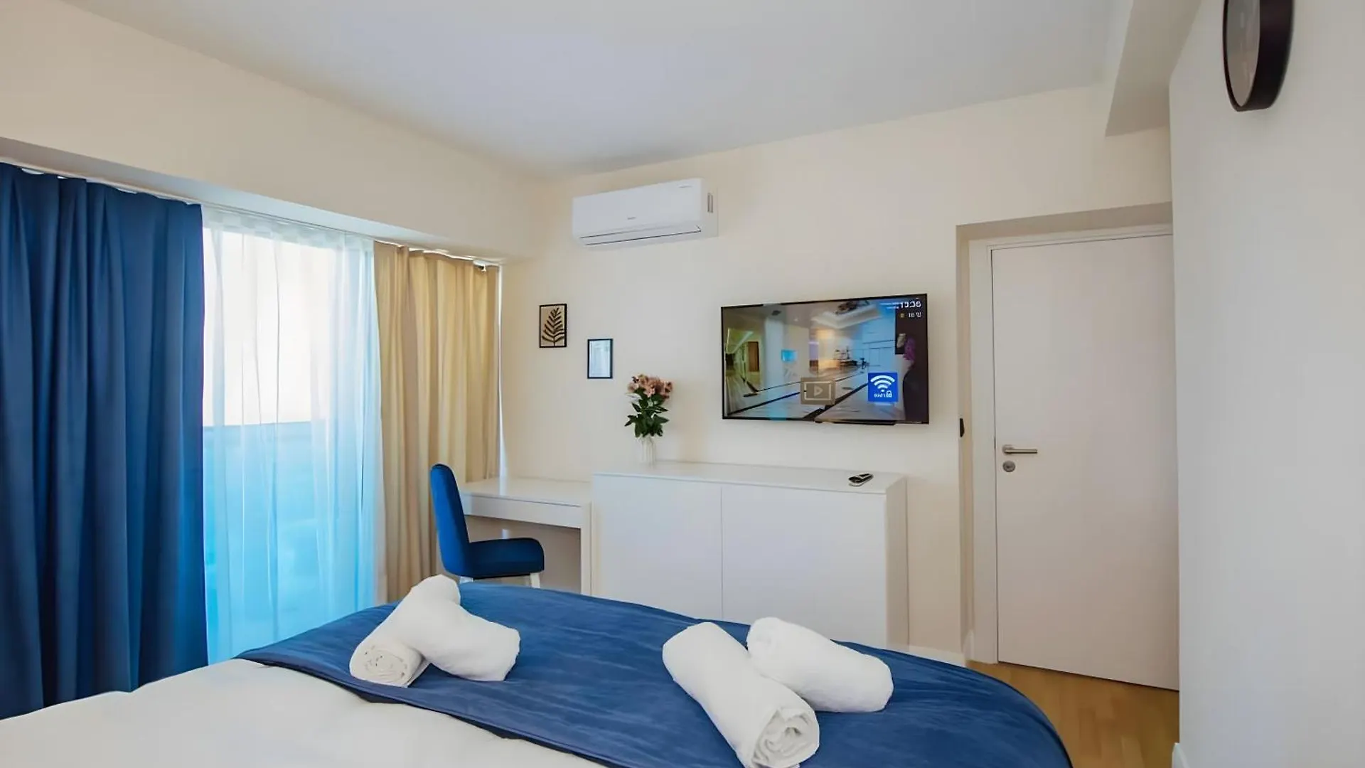 Orbi City Best Hotel Skyskraper Батуми 0*,  Грузия